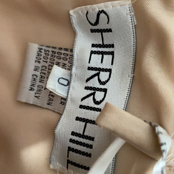 Sherri hill gown - Picture 8 of 12